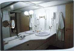 Galaxy Hotel Bathroom