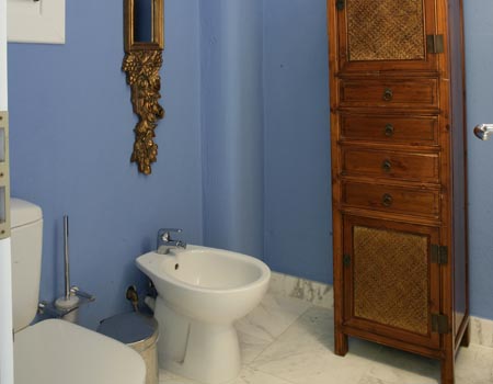 Mykonos Luxury Villas - Bathroom