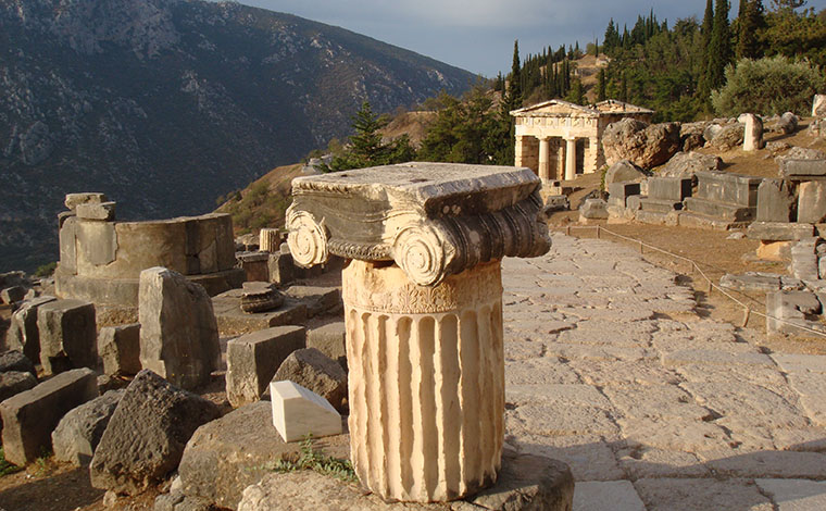 Delphi and Meteora 3 days tour